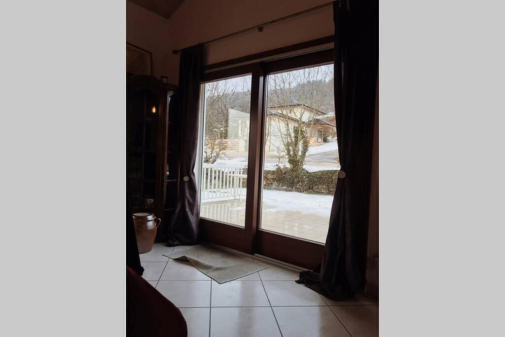 Maison Entiere Au Pied Du Plateau Du Retord 2 Chambres Sdb - Vouvray Ochiaz 外观 照片